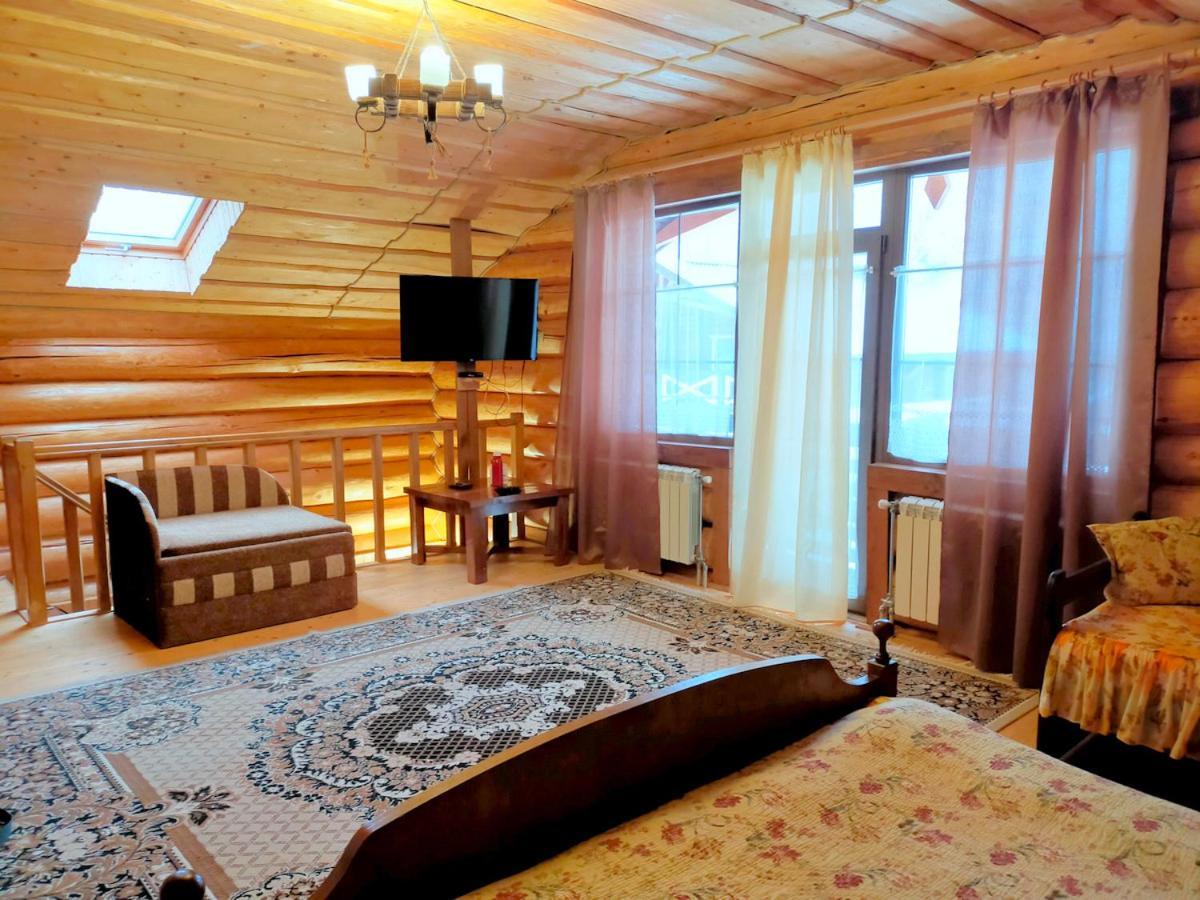 Hotel U Druziv Polyana  Esterno foto
